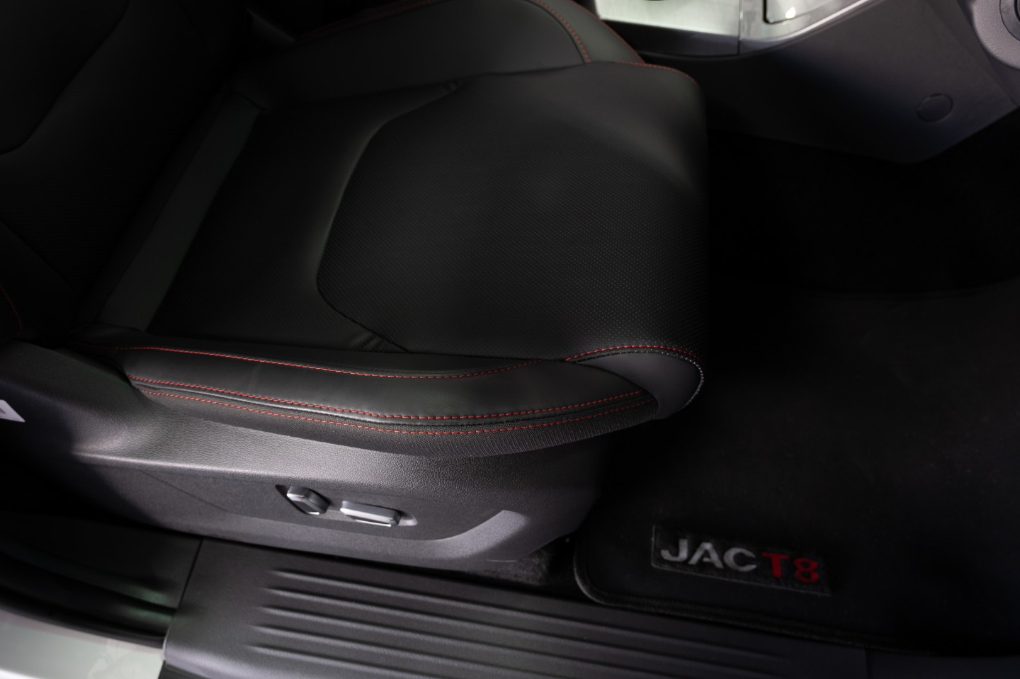 2026 JAC T8 2.0 CTI LUX P/U D/C