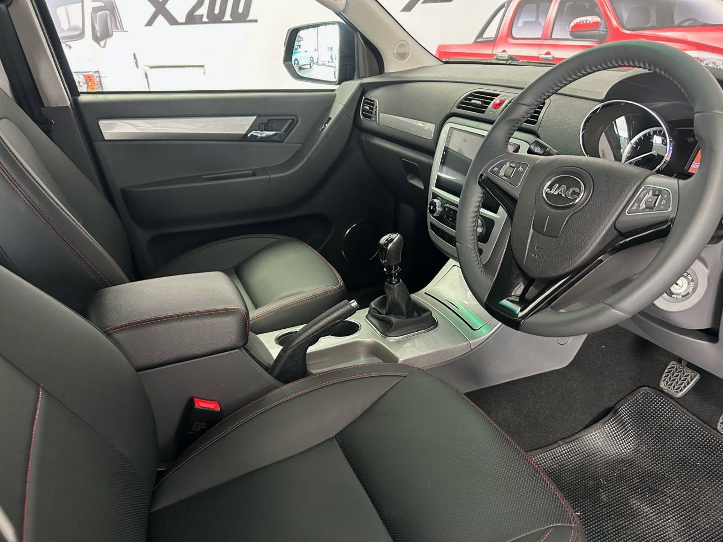2026 JAC T8 2.0 CDi LUX 4X4 P/U D/C