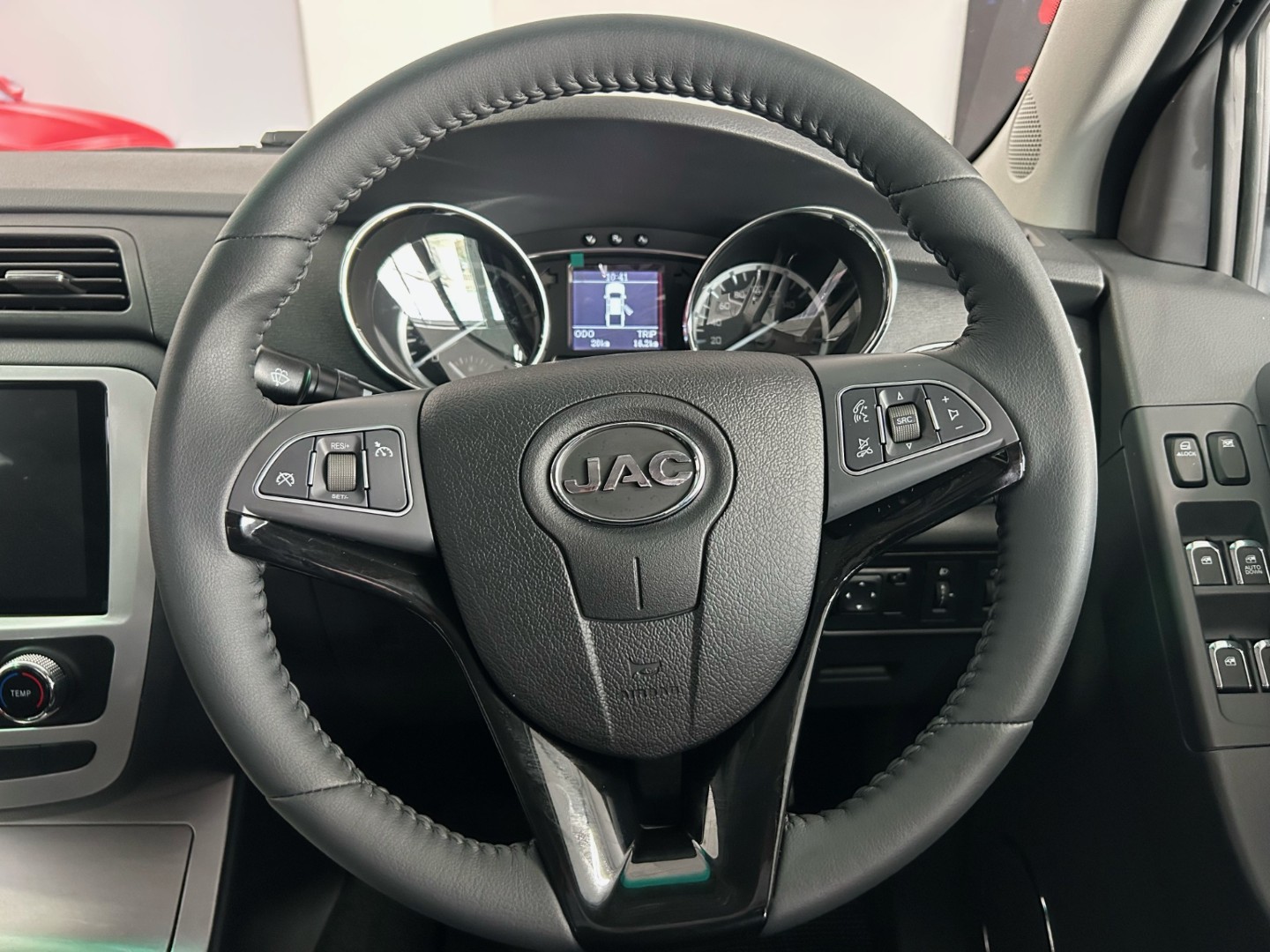 2026 JAC T8 2.0 CDi LUX 4X4 P/U D/C